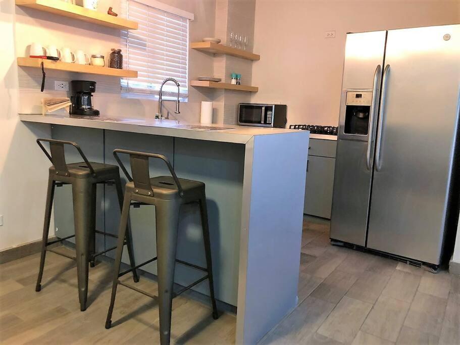 Lovely 1 Bedroom Apartment W/Private Parking Енсенада Екстериор снимка